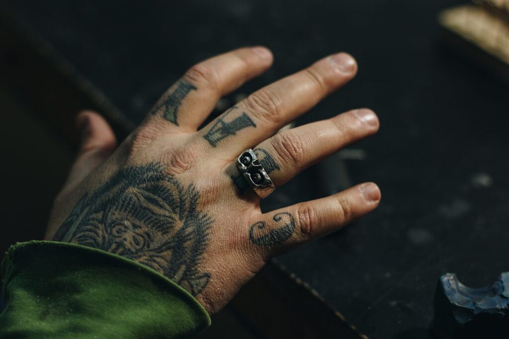 Tatuagem-nos-Dedos-das-Maos
